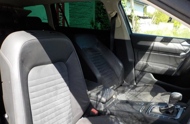 Volkswagen Passat cena 16900 przebieg: 417206, rok produkcji 2018 z Katowice małe 436